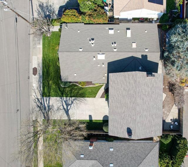 1777 Dahill Lane, Hayward CA: https://media.crmls.org/mediaz/dbafa5a8-cabc-4014-a13b-c88ac89a52fa.jpg