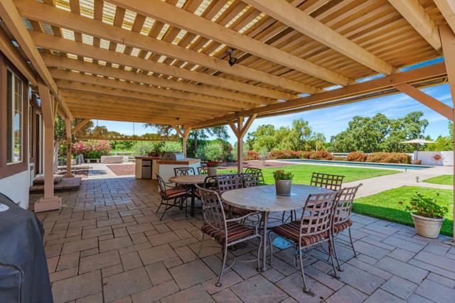 1152 Little River Drive, Hollister CA: https://media.crmls.org/mediaz/dbb05f05-858c-416b-aecb-b9d4ac5a8df3.jpg