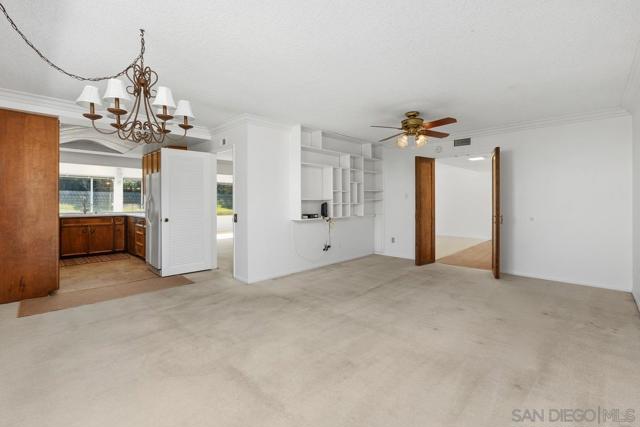 12039 Caminito Cadena, San Diego CA: https://media.crmls.org/mediaz/dbb09649-1abd-4054-a871-ab35c346fc17.jpg