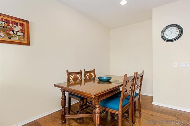 10653 Golden Willow, San Diego CA: https://media.crmls.org/mediaz/dbb0dd01-de94-4514-8c9f-21df7c6b521f.jpg
