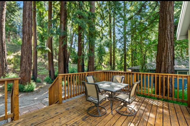 1018 Rambling Road, Boulder Creek CA: https://media.crmls.org/mediaz/dbb11def-a874-4482-98d4-58598f2d616e.jpg