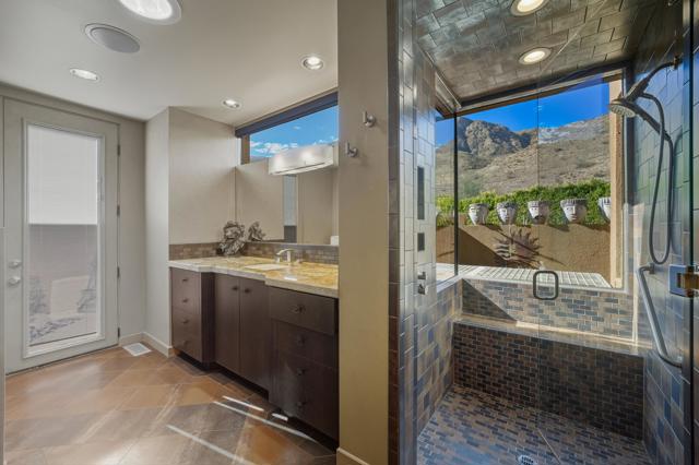 70150 Thunderbird Road, Rancho Mirage CA: https://media.crmls.org/mediaz/dbb1c8e6-6270-4caa-98bb-5d7dc6ef162b.jpg