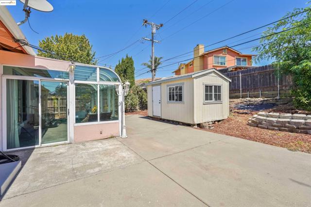 836 Stella St, Vallejo CA: https://media.crmls.org/mediaz/dbb1d4d2-f6cb-490e-822f-ed366610aa9f.jpg