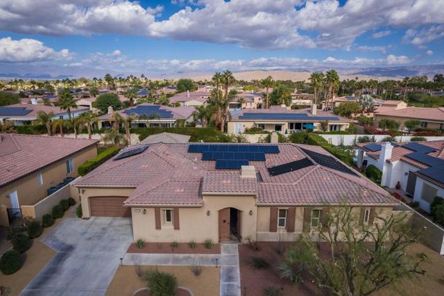 69822 Camino Pacifico, Rancho Mirage CA: https://media.crmls.org/mediaz/dbb27fe8-a8c3-4b89-85d9-d186a0b8fdb4.jpg