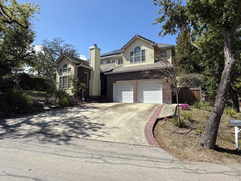 11701 Winding Way