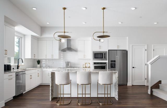 11115 Maple Place, Saratoga CA: https://media.crmls.org/mediaz/dbb3a346-394d-4865-a531-8bea18af243d.jpg