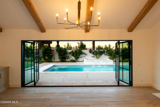 87 Pinecrest Road, Westlake Village CA: https://media.crmls.org/mediaz/dbb3b68e-99ff-4345-8513-fe4c86b2b86a.jpg