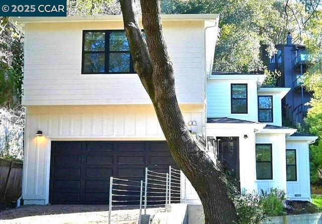 6 Linda Vista, Orinda CA: https://media.crmls.org/mediaz/dbb41640-0e06-4ff0-9aef-e1d0ae01ca6c.jpg