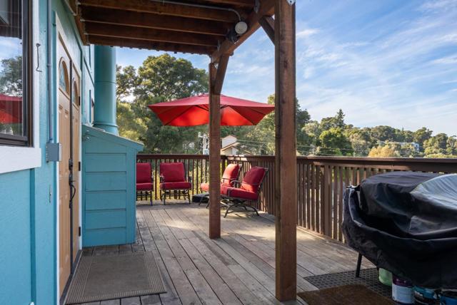 630 Encino Drive, Aptos CA: https://media.crmls.org/mediaz/dbb49517-9430-47c0-b7ab-50252868a59e.jpg