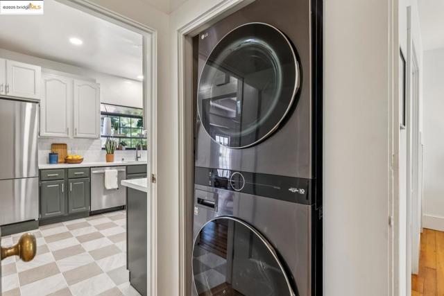 1936 Berryman ST, Berkeley CA: https://media.crmls.org/mediaz/dbb5e9e8-164d-45c6-ac17-40c02f74d3d6.jpg