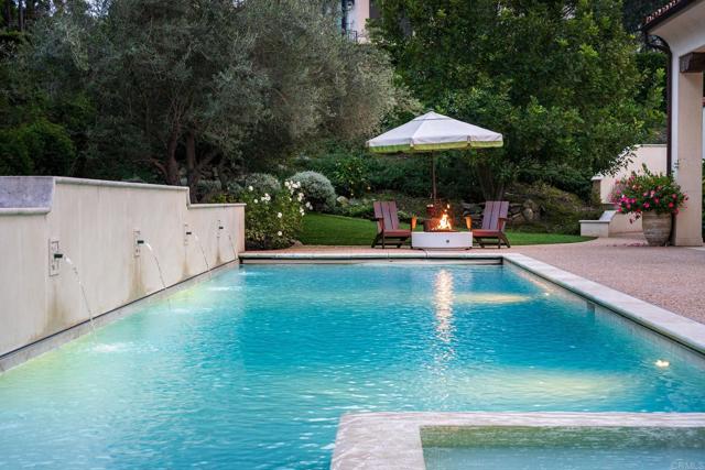 Image 8 of 40 For 18411 Calle La Serra