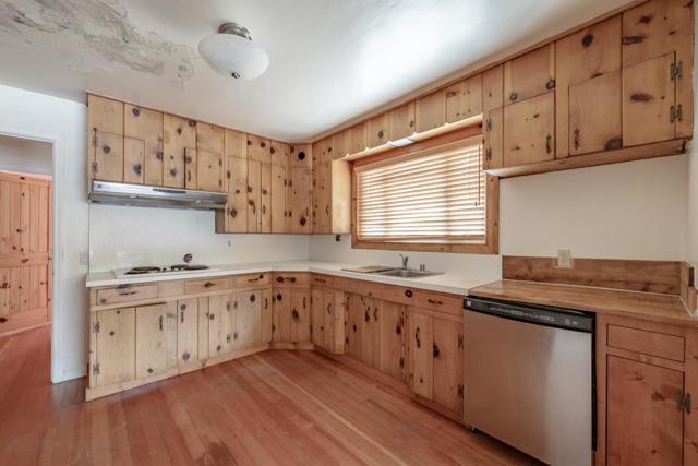137 Whiting Road, Watsonville CA: https://media.crmls.org/mediaz/dbb6f9d7-e0dc-43f5-a487-ba58f8cdd164.jpg