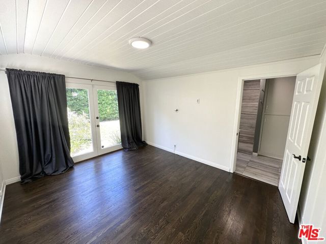 9019 Rosewood Avenue, West Hollywood CA: https://media.crmls.org/mediaz/dbb71439-11a2-496d-85ec-1f636d8395e2.jpg