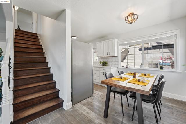 17324 Ehle St, Castro Valley CA: https://media.crmls.org/mediaz/dbb7687d-cb46-4da4-8d36-76f2c9f50d59.jpg