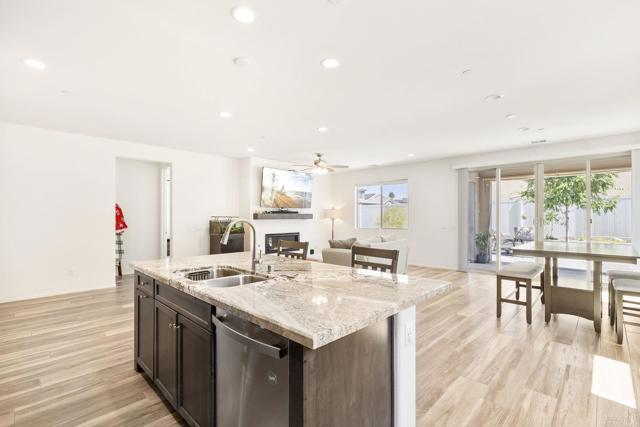 Detail Gallery Image 10 of 36 For 28007 Moosa Creek Way, Valley Center,  CA 92082 - 4 Beds | 2 Baths