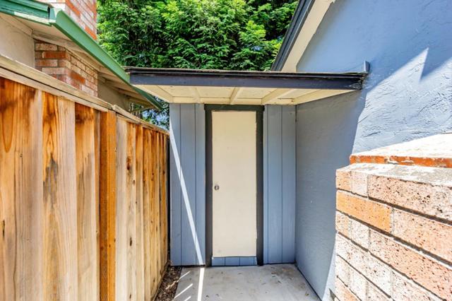 1005 Doncaster Drive, Antioch CA: https://media.crmls.org/mediaz/dbb7ead9-3139-43fb-ac73-cd0ee23bcc7a.jpg