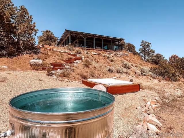 48311 Burns Canyon Rd, Pioneertown CA: https://media.crmls.org/mediaz/dbb9660c-b268-4f52-aa3f-f6c49be16b3c.jpg