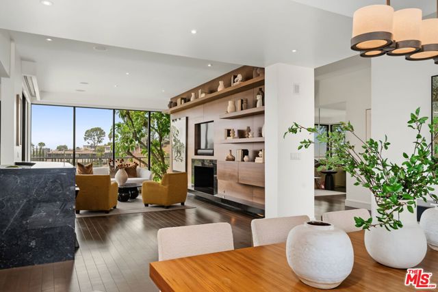 4 Bed Home for Sale in Los Angeles, California