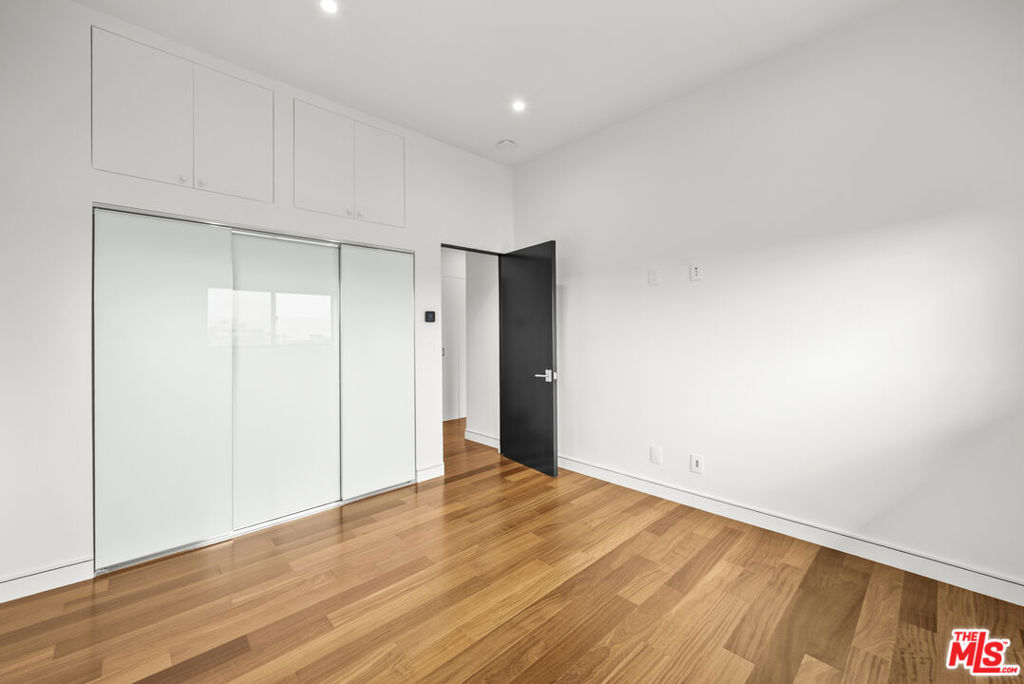 MLS #26856391 image #41