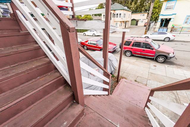 767 47Th St, Oakland, California 94609, 4 Bedrooms Bedrooms, ,2 BathroomsBathrooms,Single Family Residence,For Sale,47Th St,41043755