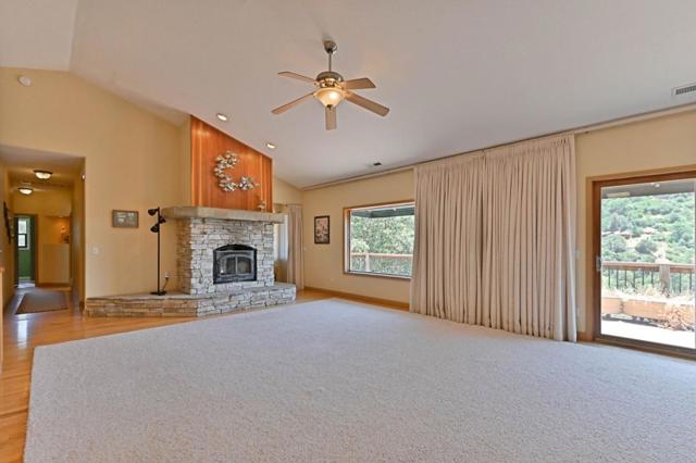 18757 Sunrise Way, Tuolumne CA: https://media.crmls.org/mediaz/dbbacff6-d30c-4841-ab2e-4d3fda6a3f96.jpg