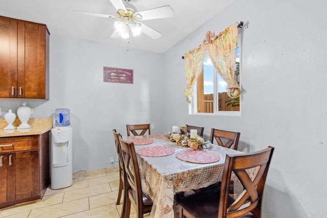 23 27 Alberta Court, San Diego CA: https://media.crmls.org/mediaz/dbbaf7e2-47d4-4789-a6c4-67c9b3efa0de.jpg