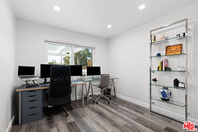 3059 Heather Drive, Fullerton CA: https://media.crmls.org/mediaz/dbbb5fd7-6770-4c96-879c-20938c48e838.jpg