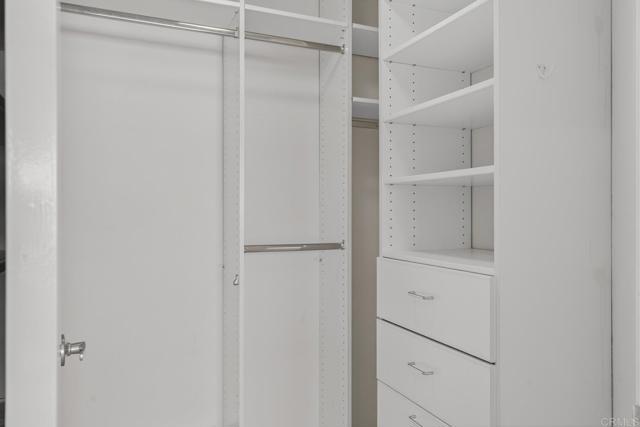 Detail Gallery Image 36 of 55 For 2021 Carnegie Ln #APT 7,  Redondo Beach,  CA 90278 - 3 Beds | 2/1 Baths