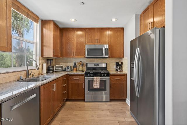 130 N Garden Street, Ventura CA: https://media.crmls.org/mediaz/dbbd2f80-13d1-47f9-861e-59af0f77d31f.jpg