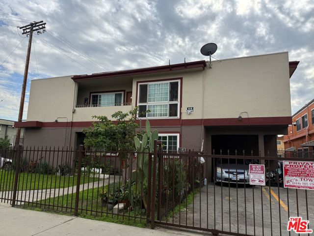 6945 Hinds Avenue, North Hollywood CA: https://media.crmls.org/mediaz/dbbda25e-3ac3-4e12-8a68-94f361b769d1.jpg
