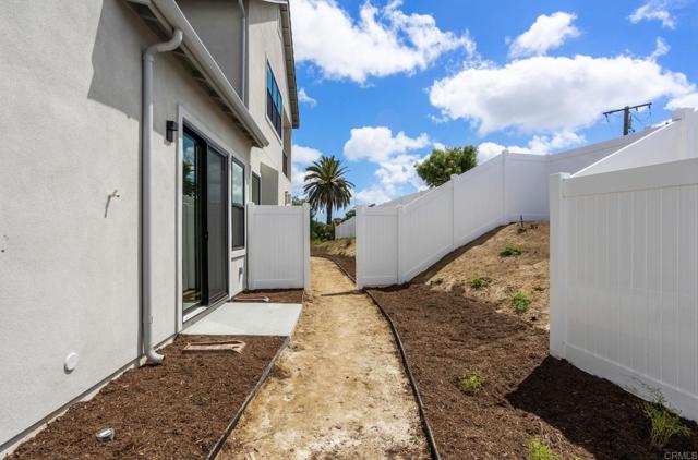 Detail Gallery Image 35 of 41 For 1220 Stonemark Place #MAIN HOUSE,  Vista,  CA 92081 - 6 Beds | 5 Baths