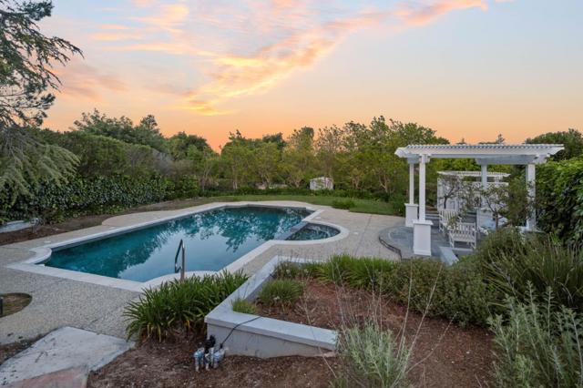 18561 Arbolado Way, Saratoga CA: https://media.crmls.org/mediaz/dbbf0f4c-492c-4982-b7d8-ff78d250048d.jpg