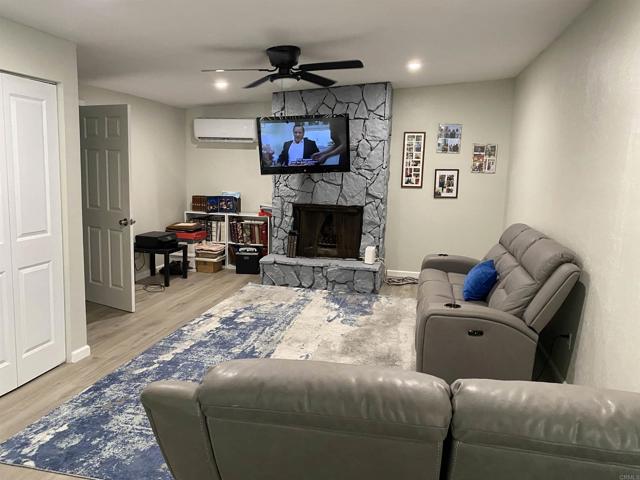 Detail Gallery Image 3 of 17 For 5454 Roswell St, –,  CA 92114 - 3 Beds | 2 Baths