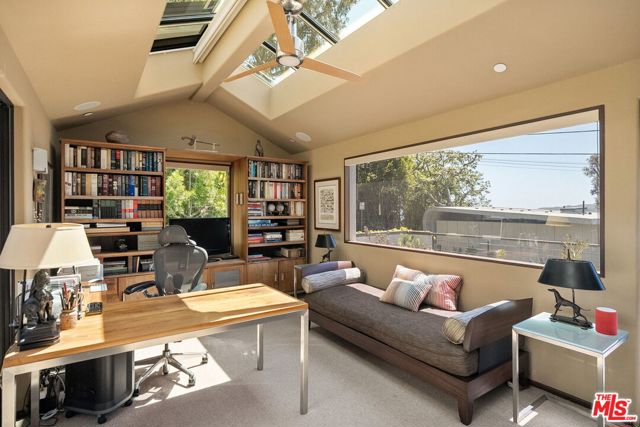 Drew Fenton | 1024 Lindenwood Lane Los Angeles CA | MLS: 7292119
