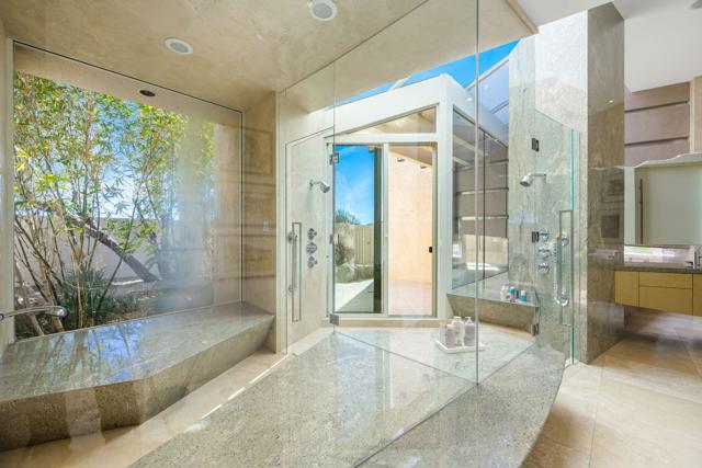 79095 Tom Fazio N Lane, La Quinta CA: https://media.crmls.org/mediaz/dbc1772a-0ce6-4237-a78e-78288bd54944.jpg