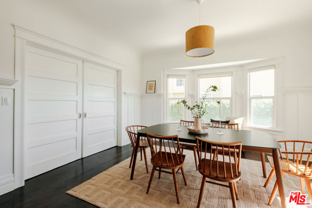 2907 Halldale Avenue, Los Angeles CA: https://media.crmls.org/mediaz/dbc36583-2fba-4031-a6c0-5af4aaafc164.jpg