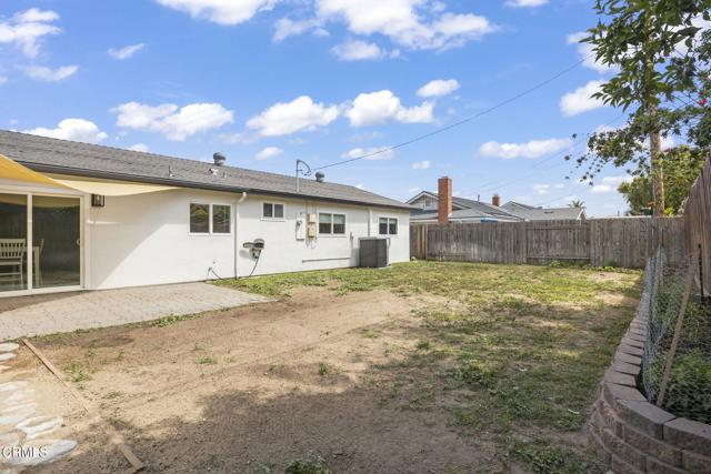 709 Walker Avenue, Camarillo CA: https://media.crmls.org/mediaz/dbc3f44c-d83f-453a-bfee-002a766cc402.jpg