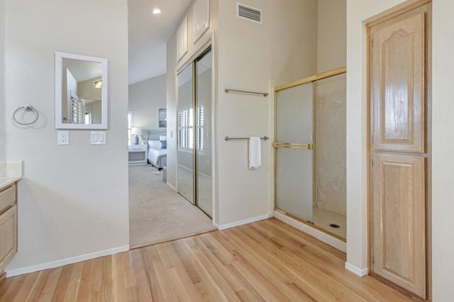2959 Sea View Parkway, Alameda CA: https://media.crmls.org/mediaz/dbc44549-00a2-4a4f-b25e-fc948cda926f.jpg
