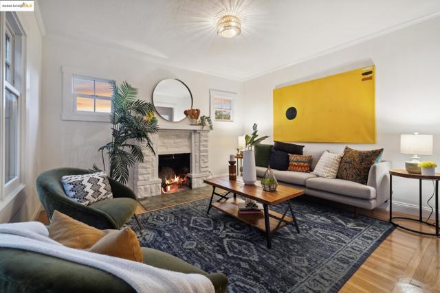 1350 Curtis St, Berkeley CA: https://media.crmls.org/mediaz/dbc61e20-3251-48d8-b1c4-b75ce3f54821.jpg
