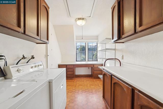 58 Saint Andrews Ln, Alamo CA: https://media.crmls.org/mediaz/dbc6cf12-08e1-46b7-9dfa-ce1567ac5c22.jpg