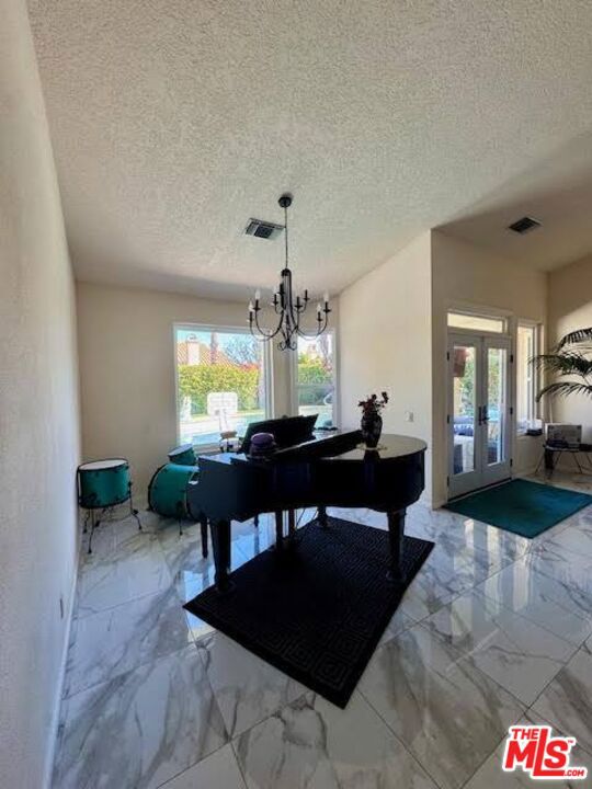 Image 9 of 31 For 408 Oakmont Drive