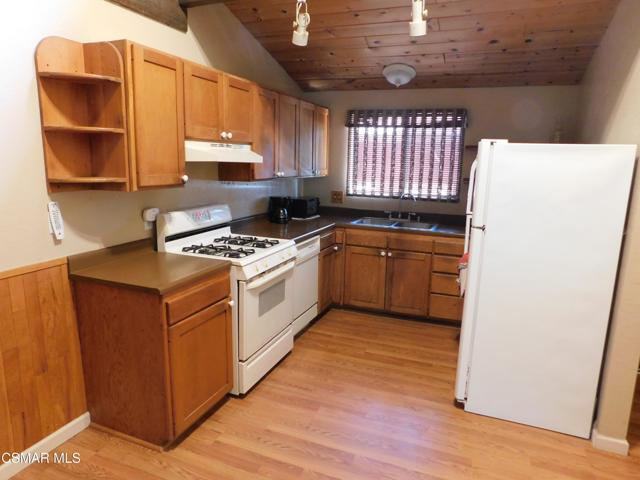 618 Forest Avenue, Templeton CA: https://media.crmls.org/mediaz/dbc97f39-b6e6-4590-a55a-c9d339d05be5.jpg