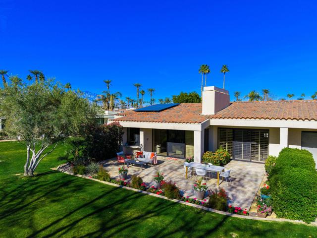 75653 Valle Vista Drive, Indian Wells CA: https://media.crmls.org/mediaz/dbca9dbe-0290-4ff9-aac5-ae56d8fa0bd1.jpg