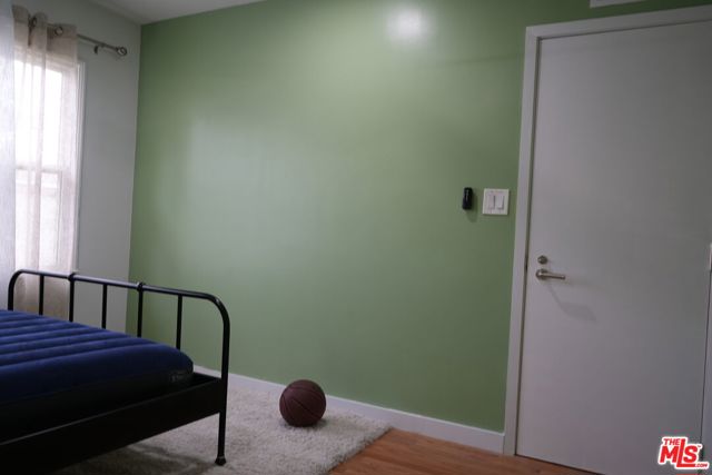1819 W 129th Street, Gardena CA: https://media.crmls.org/mediaz/dbcad488-1dae-4c65-9068-694d857a0764.jpg