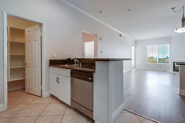 12376 Carmel Country Rd, San Diego CA: https://media.crmls.org/mediaz/dbcae1c0-e185-43e5-b51d-bc0951bd835c.jpg