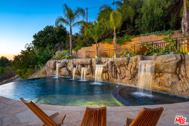 24410 Mulholland Highway, Calabasas CA: https://media.crmls.org/mediaz/dbcb6a9e-5178-42df-9908-809030f7dfaf.jpg