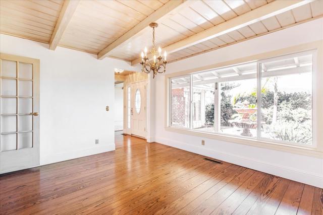 5824 Arboretum Drive, Los Altos CA: https://media.crmls.org/mediaz/dbccaef0-a74b-4db3-b0c6-ac29ce990334.jpg
