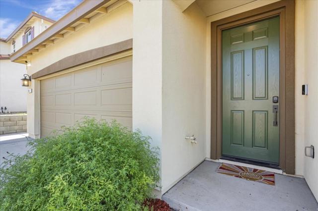 2051 Rosewood Drive, Hollister CA: https://media.crmls.org/mediaz/dbcd0b15-90f8-4857-b699-052255945856.jpg