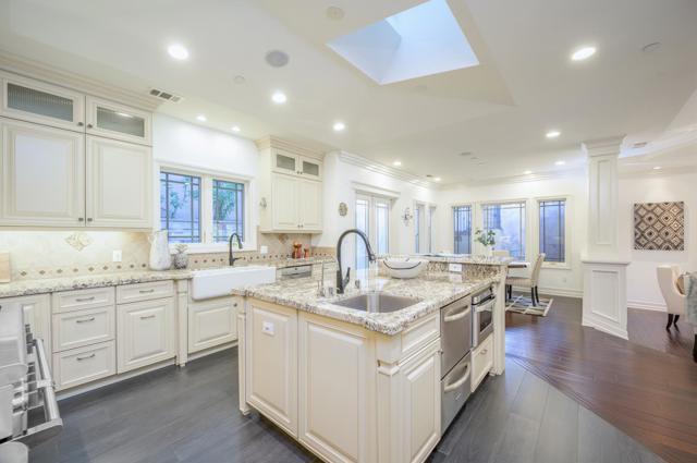 780 S El Monte Avenue, Los Altos CA: https://media.crmls.org/mediaz/dbcd6165-ea23-4e18-9c1d-bf680384c368.jpg