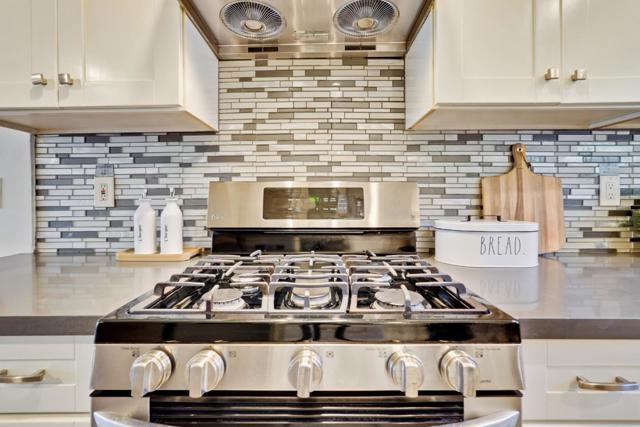 10465 Mary Avenue, Cupertino CA: https://media.crmls.org/mediaz/dbcd70ee-de8a-4528-83e0-daefab382dbf.jpg
